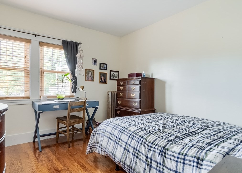 465 Chandler St, Worcester MA 01602-2935 exterior