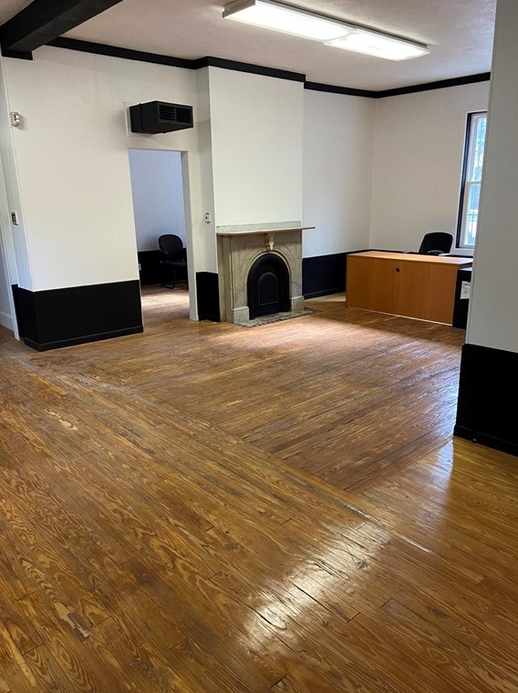 57 Pearl St, Springfield, MA 01105 exterior