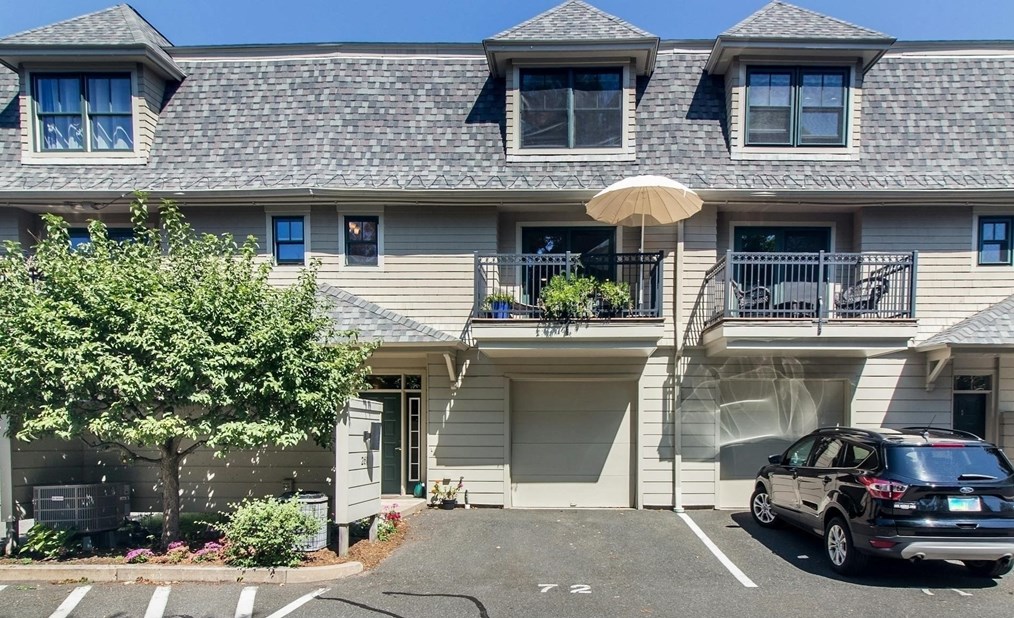 261 Cypress St, Brookline, MA 02445