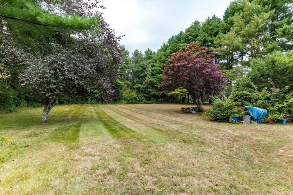 53 Tucker Ln, Dartmouth MA 02747-3528 exterior