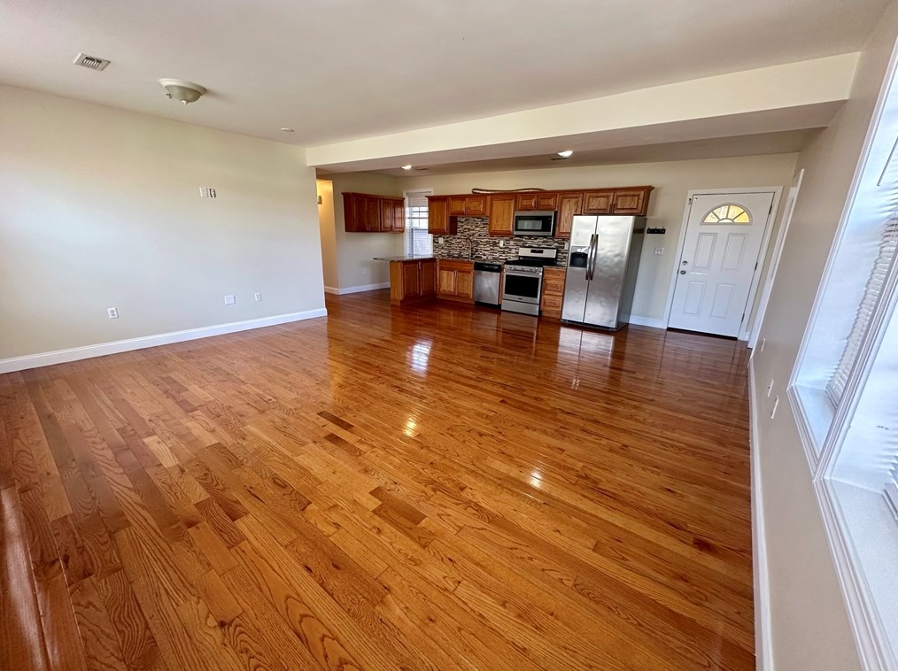 12 Woodcliff St #3, Boston, MA 02125