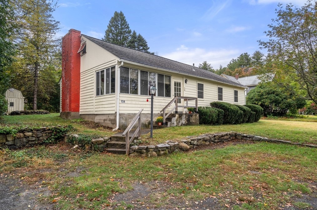 134 Lincoln, Hudson, MA 01749