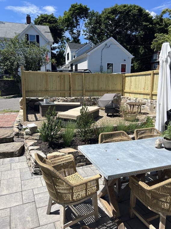 4 Chestnut St, Marblehead MA  01945-3026 exterior