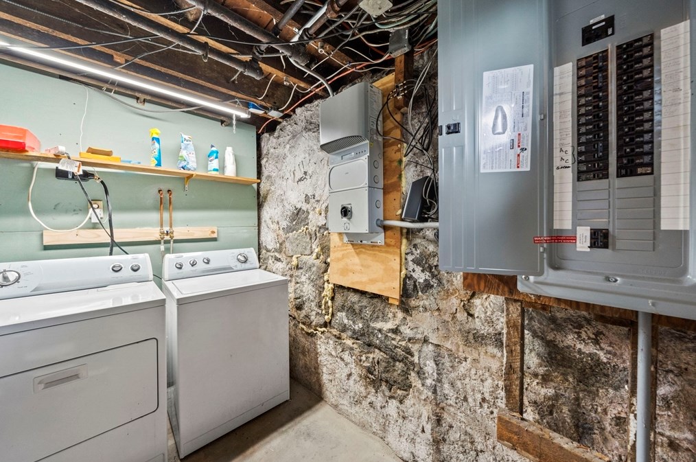 75 Greenleaf St, Quincy MA  02169-4429 exterior