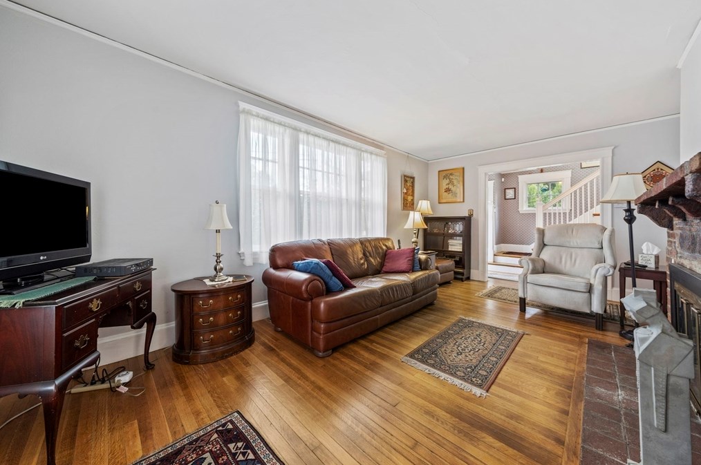 75 Greenleaf St, Quincy MA  02169-4429 exterior