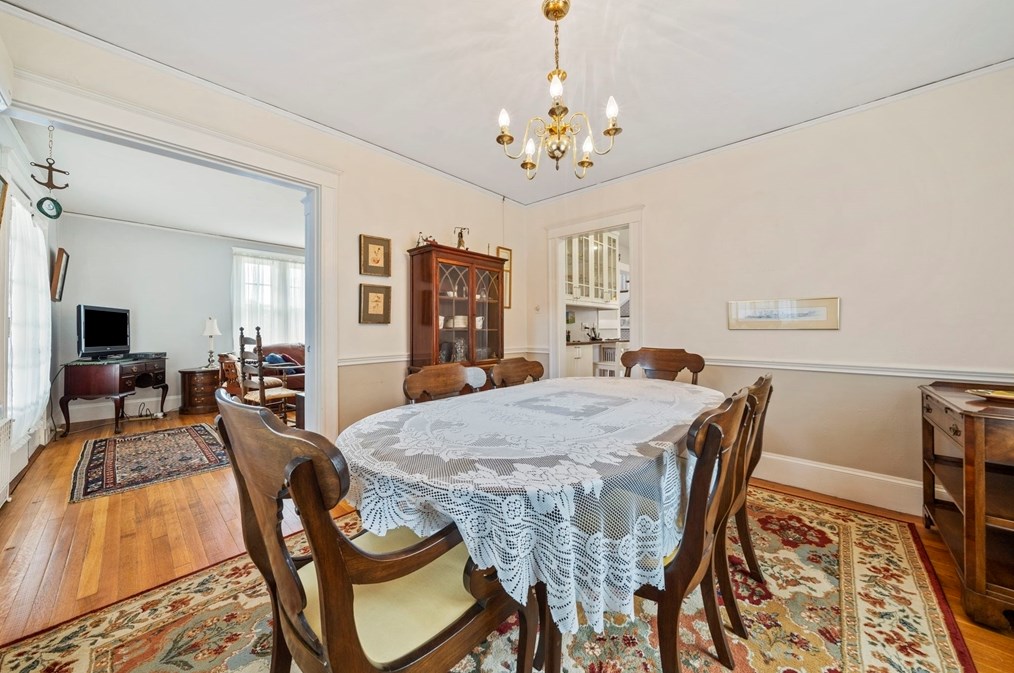 75 Greenleaf St, Quincy MA  02169-4429 exterior