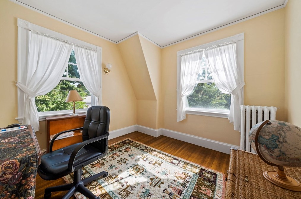 75 Greenleaf St, Quincy MA  02169-4429 exterior