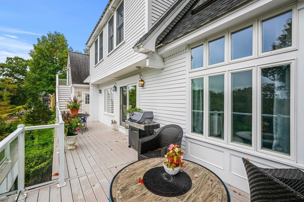 655 Broadway, Haverhill MA 01830-2404 exterior