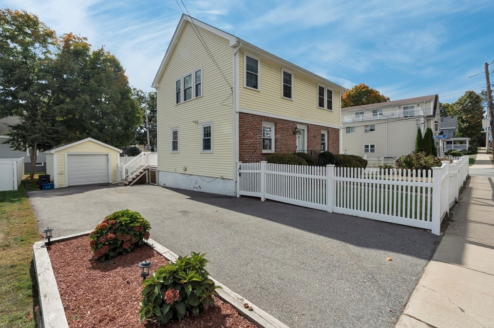 67 Spring St, Stoneham, MA 02180