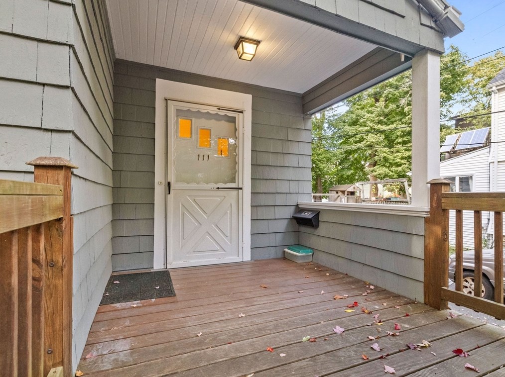 111 Fairmont St, Arlington, MA 02474-8738