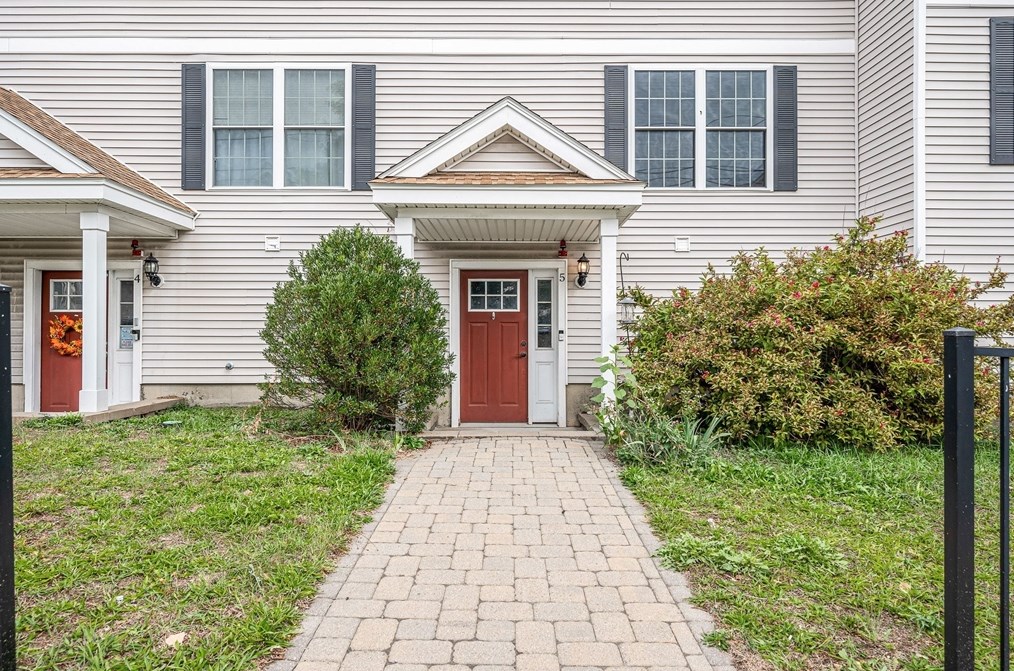945 Middlesex St, Lowell, MA 01851 exterior