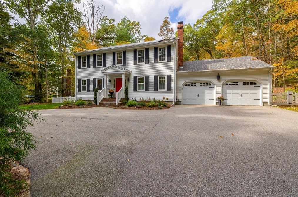 175 Cedar St, Sturbridge, MA 01566