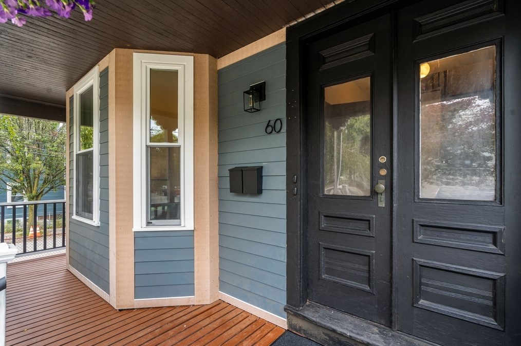 60 Park St, Somerville, MA 02143-3621