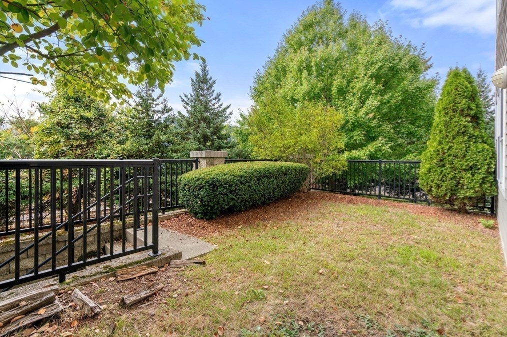 318 Rindge Ave, Cambridge, MA 02140 exterior