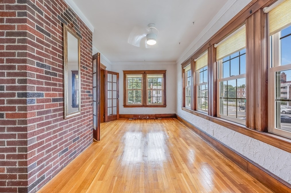 1449 Quincy Shore Dr, Quincy MA 02171-2932 exterior