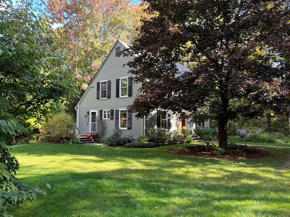 454 S Mountain Rd, Gill, MA 01360