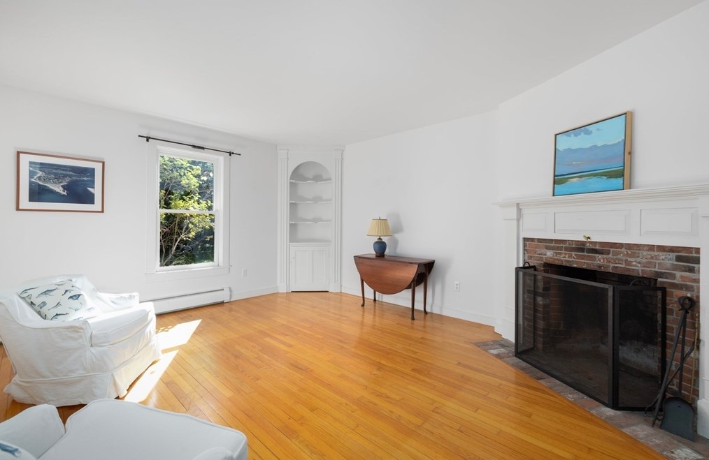 453 Old Harbor Rd, Westport, MA 02790 exterior