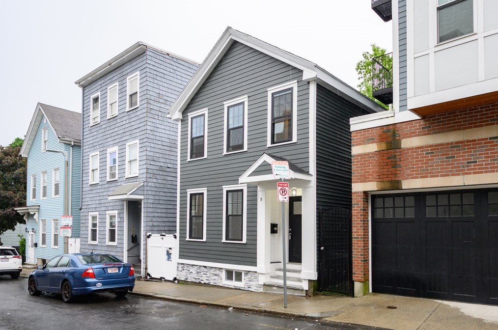9 Jenkins St, Boston, MA 02127