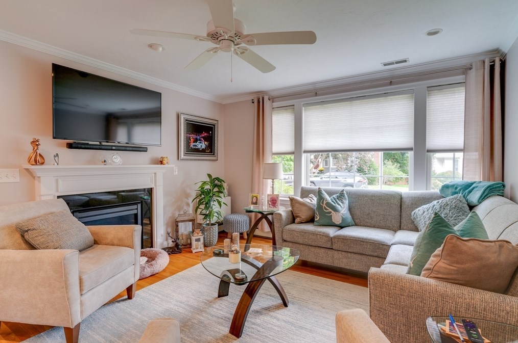 14 Pond Cir, Boston, MA 02130