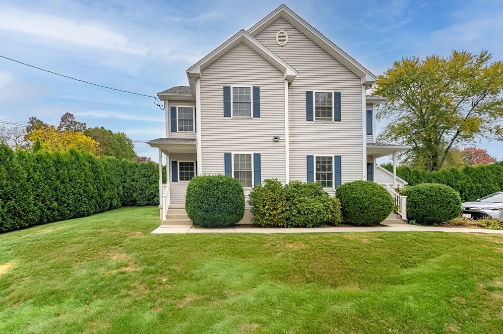 9 Wood Ave #9, South Hadley, MA 01075