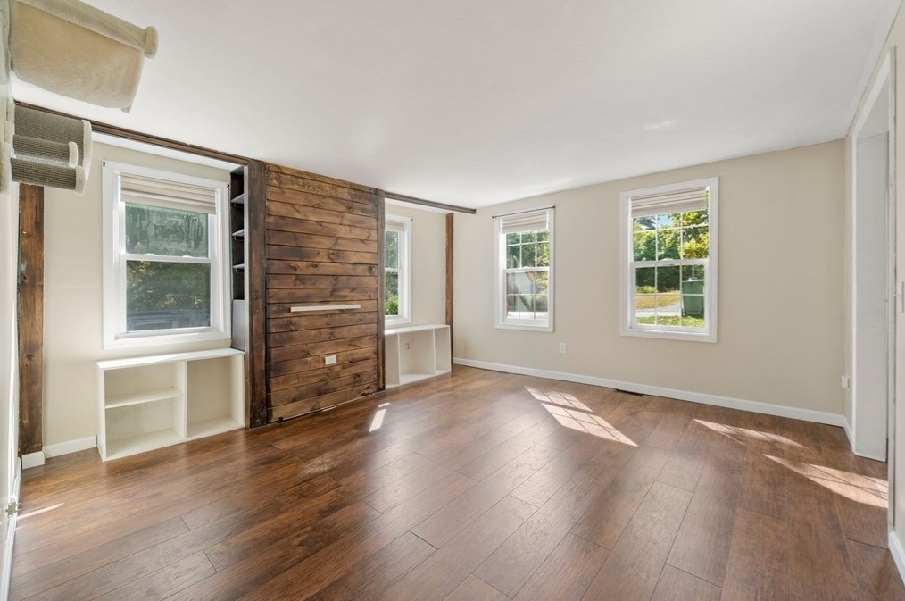 175 Plymouth St, Carver MA  02330-1002 exterior