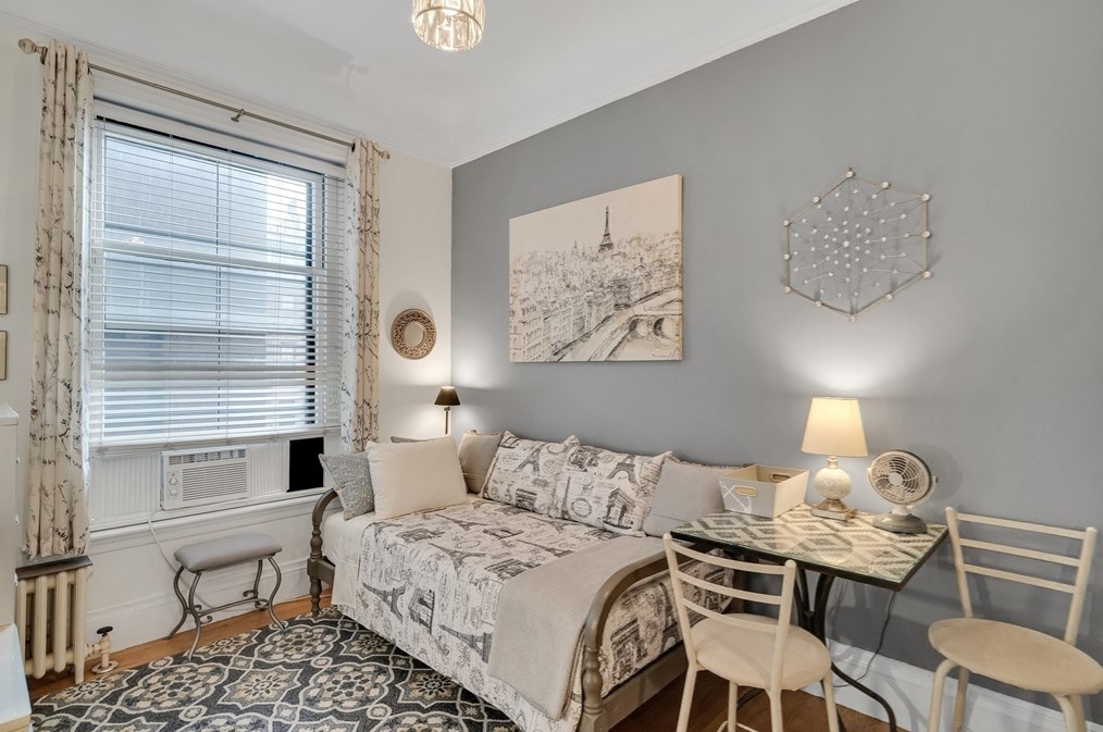 290 Commonwealth Ave Apt 8, Boston, MA