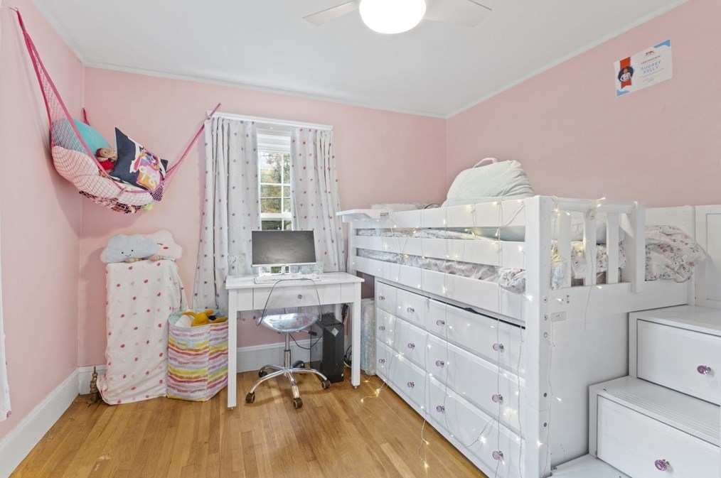 176 Salem St, Reading MA 01867-2617 exterior