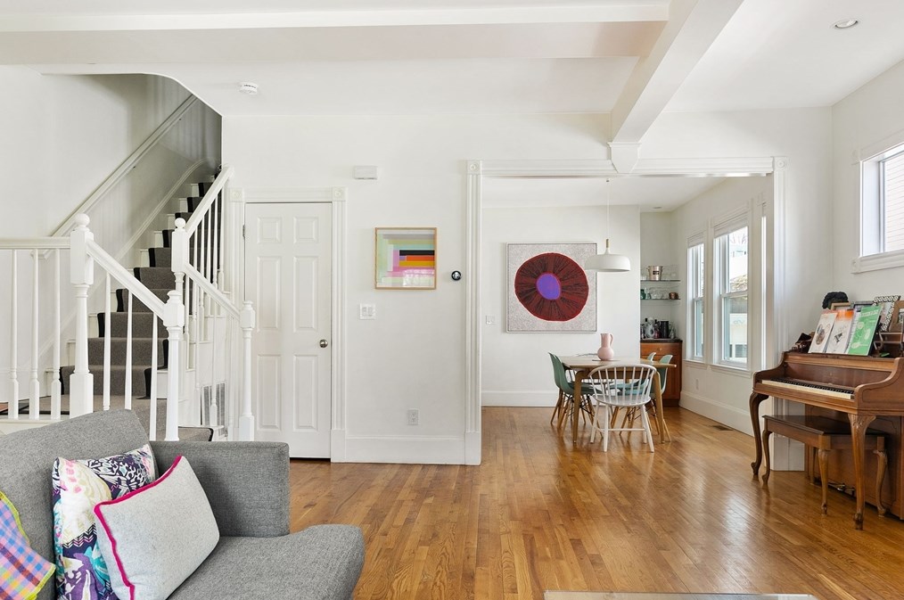 23 Gray #b, Cambridge, MA 02138