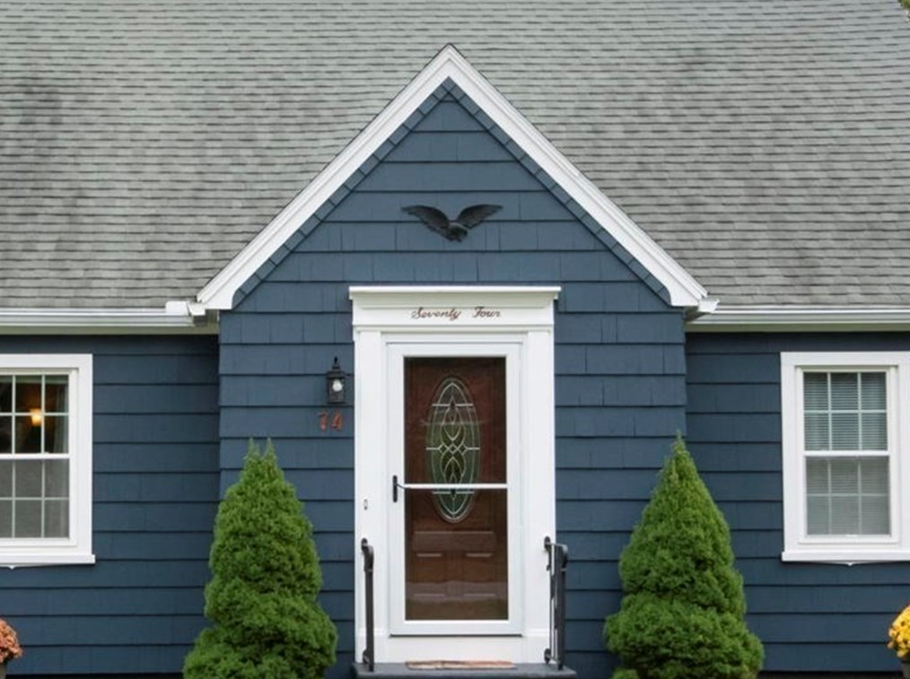 74 Bullard St, Holden, MA 01520