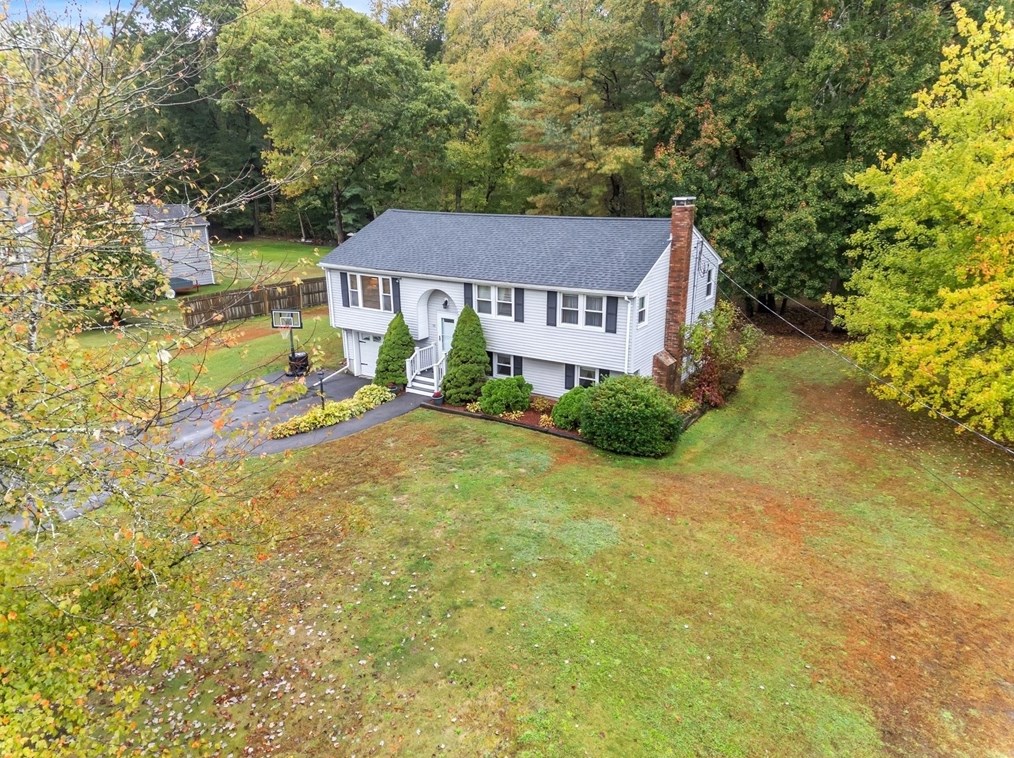 40 Ann St, Raynham, MA 02767