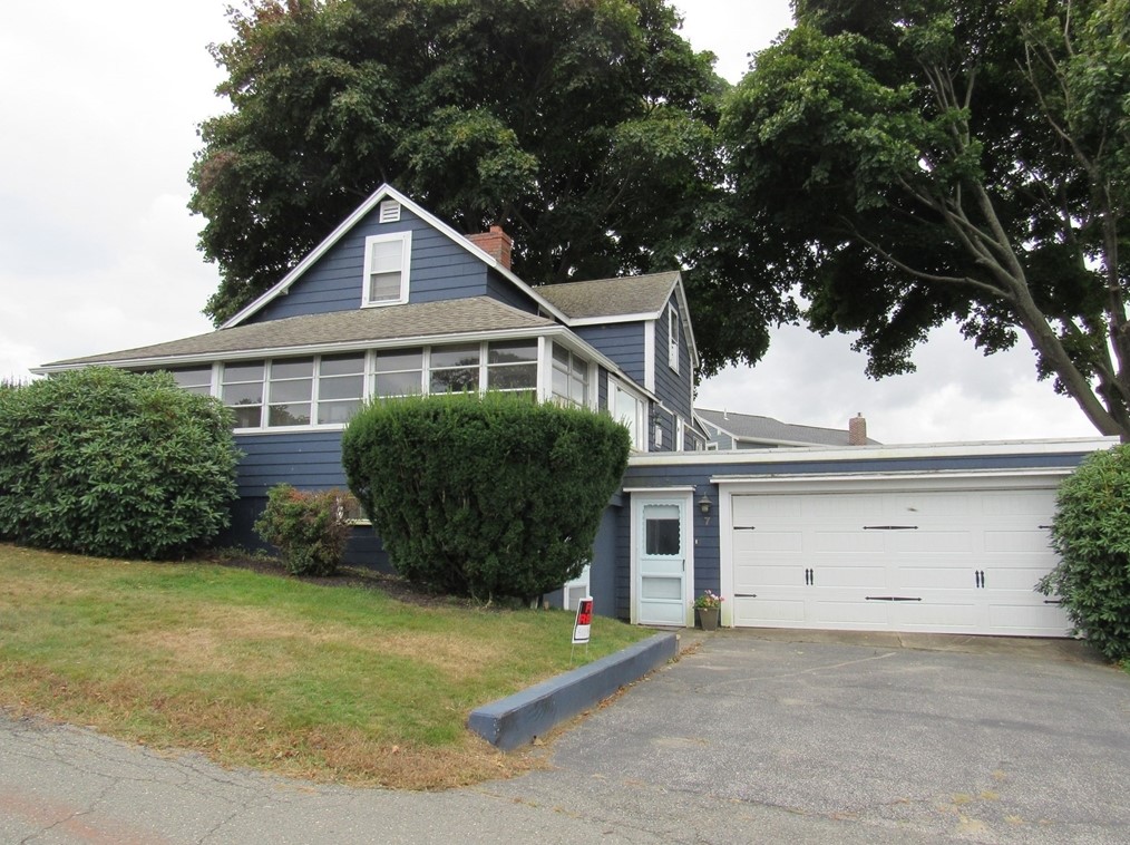 7 Hilltop Rd #-, Ipswich, MA 01938