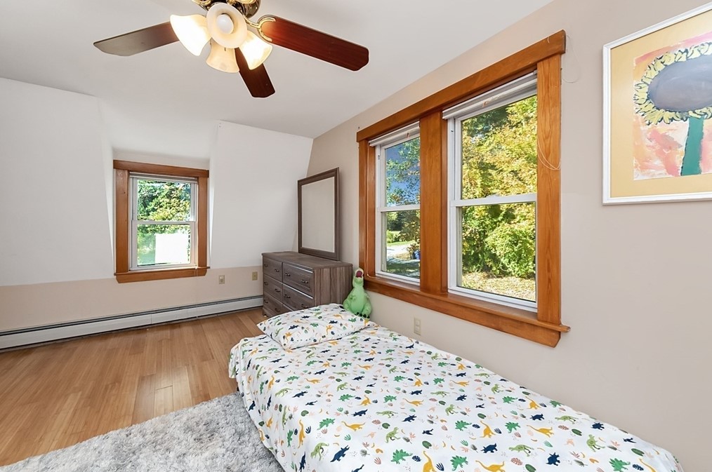 2677 Main St, Lancaster MA 01523-2327 exterior