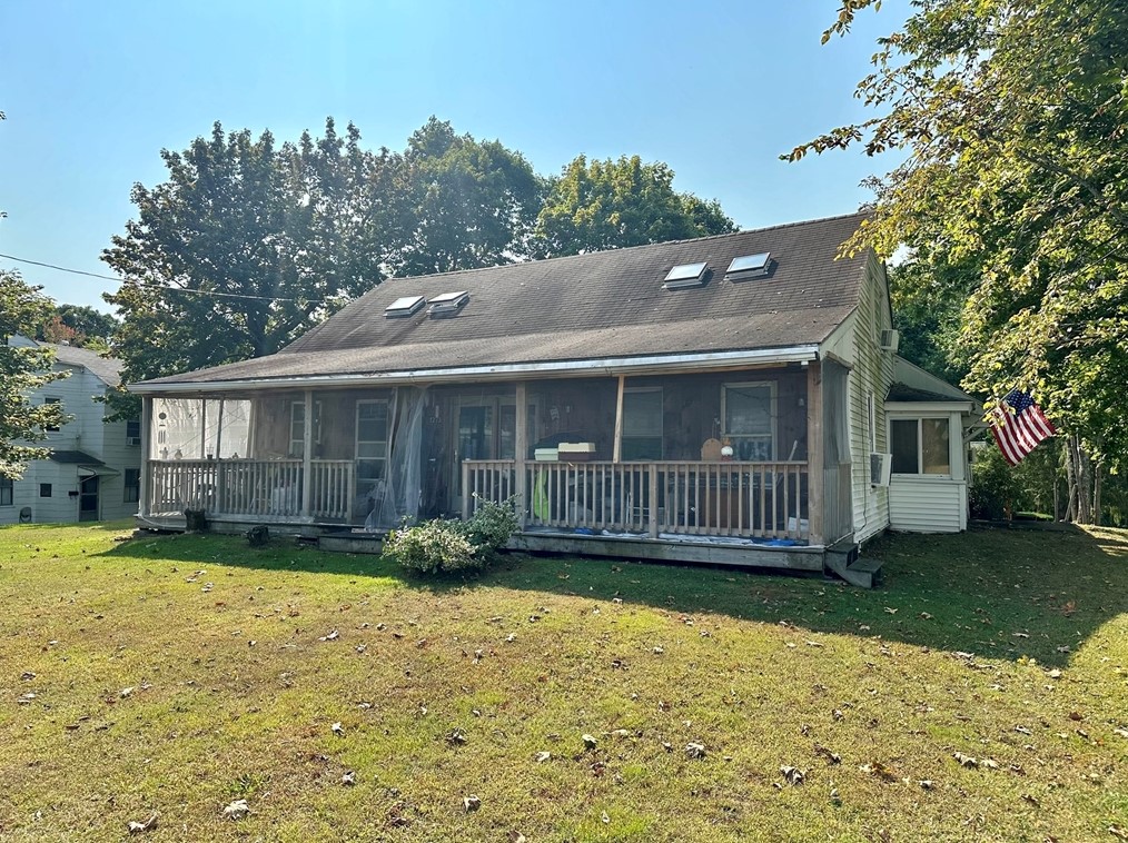 1271 Main St, Leicester, MA 01524 exterior
