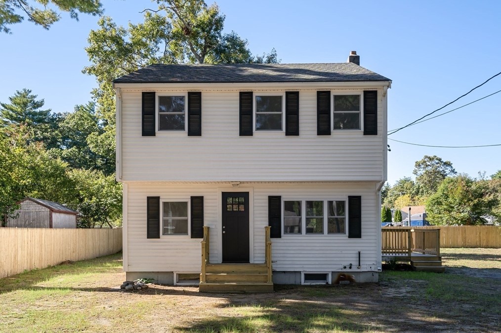 22 Cedar Dr, Carver, MA 02330-1365