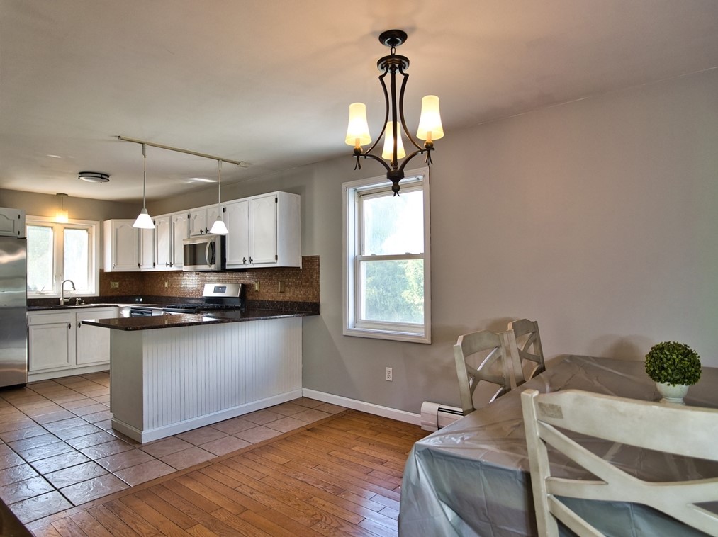 3 Wordell St, Dartmouth MA  02748-1600 exterior