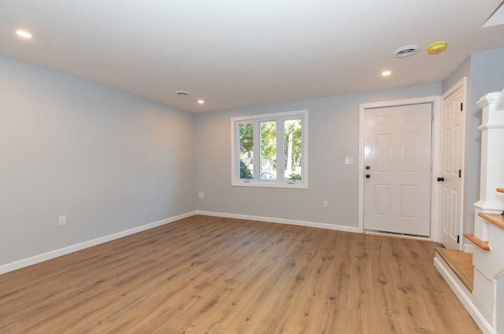 44 Gaston St, Methuen, MA 01844-7600