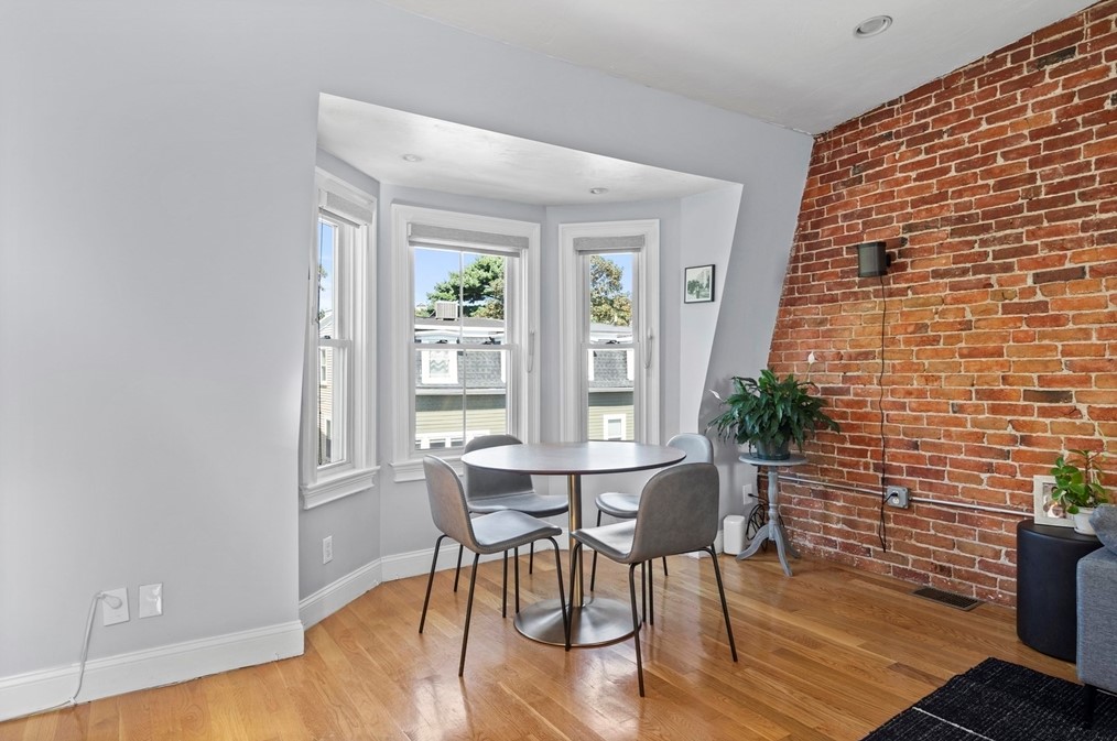 665 E 5th St #2, Boston, MA 02127