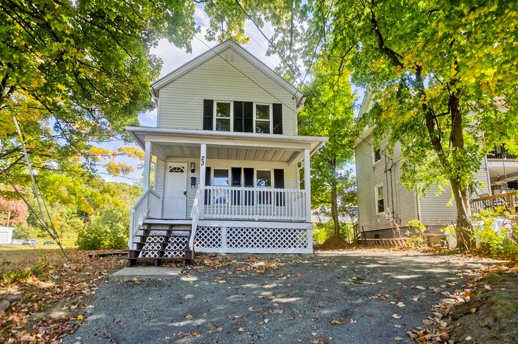 23 Lamb St, South Hadley, MA 01075