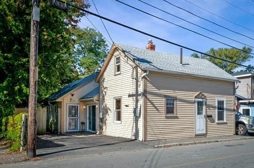 23 Spring Rd, Nahant, MA 01908