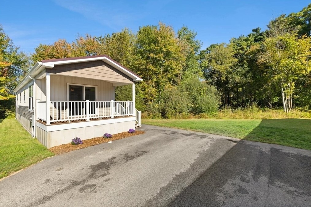 24 Tayler Ave, West Bridgewater, MA 02379