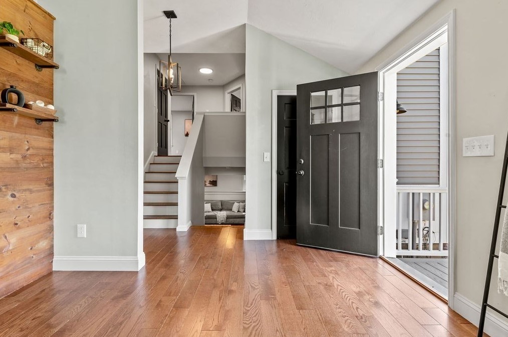 5 Joyce Dr, Plymouth, MA 02360