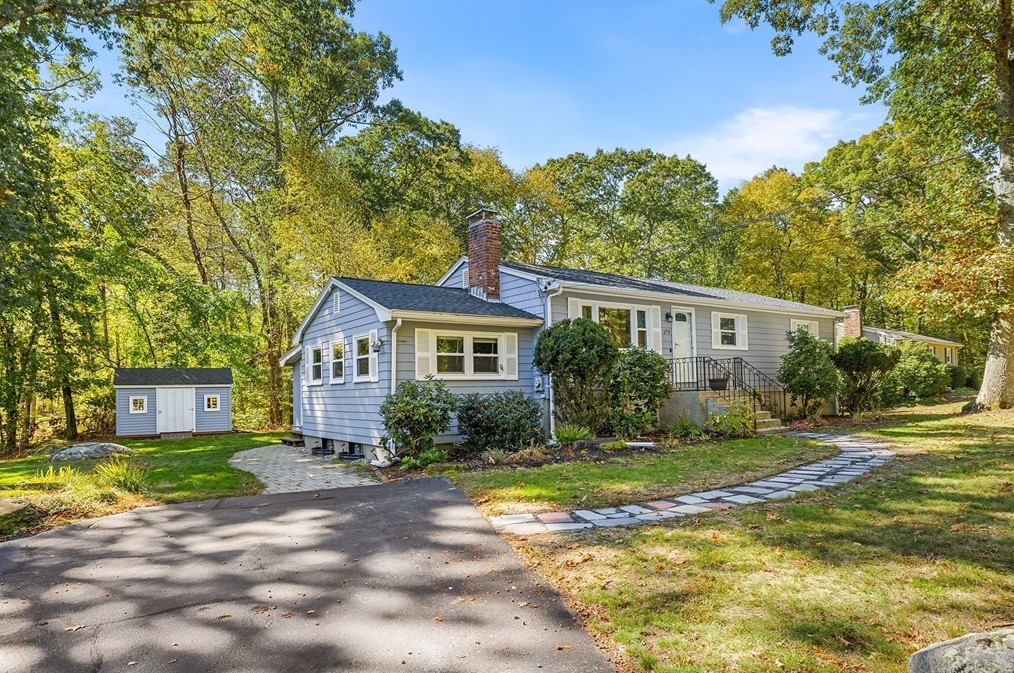 358 Underwood St, Holliston, MA 01746