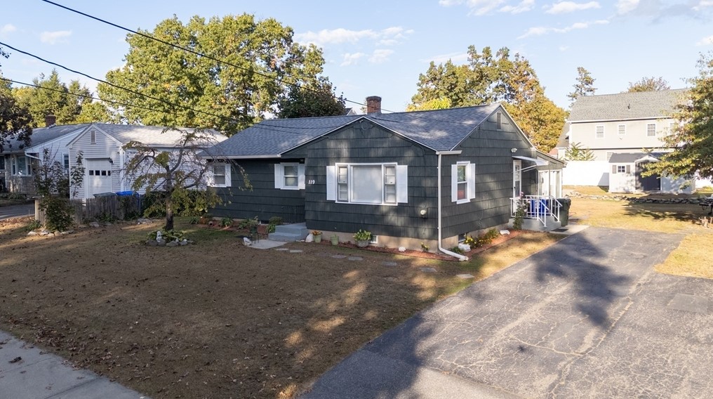119 Slater Ave, Springfield, MA 01119