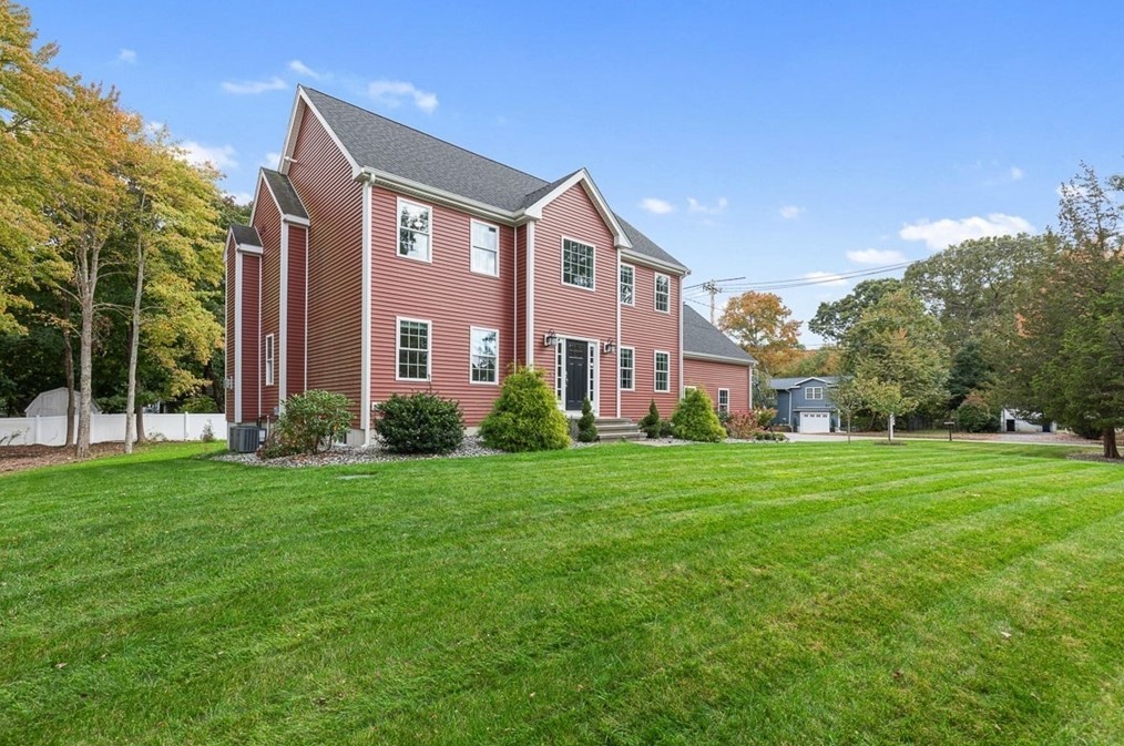 152 S Worcester St, Norton, MA 02766