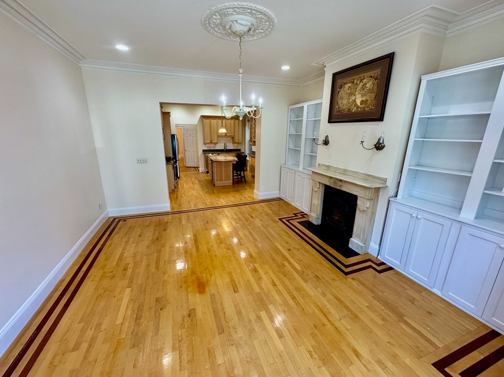 22 Gates St #1, Boston, MA 02127