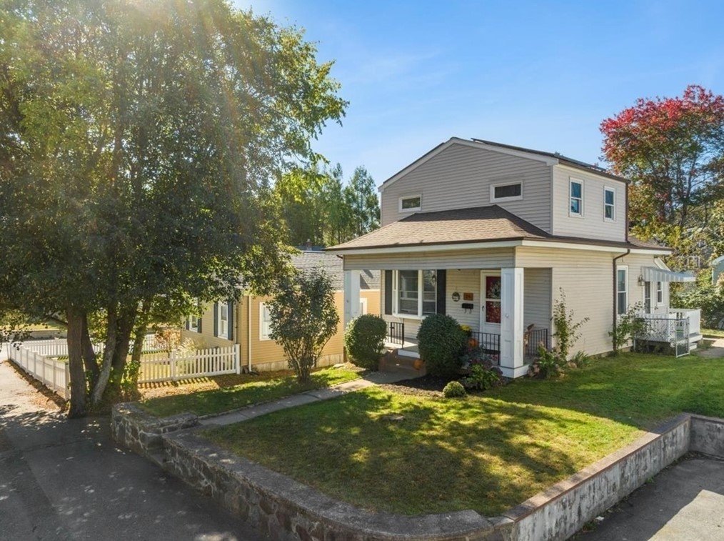 24 Oak Tree Rd, Dedham, MA 02026
