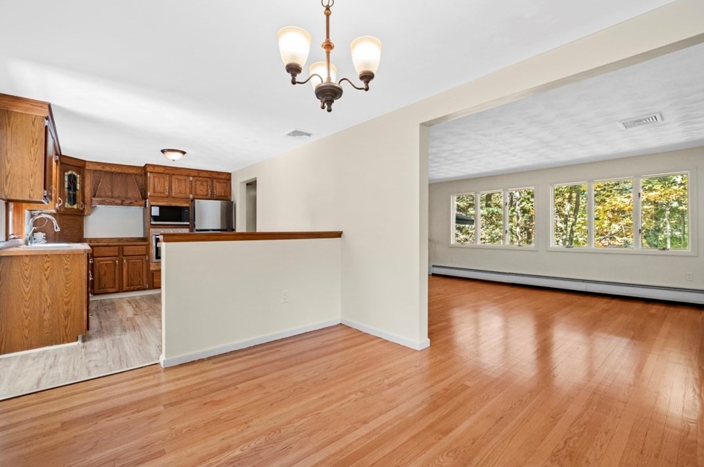 1704 Trapelo Rd, Waltham MA 02452-6363 exterior