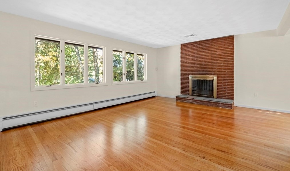 1704 Trapelo Rd, Waltham MA 02452-6363 exterior