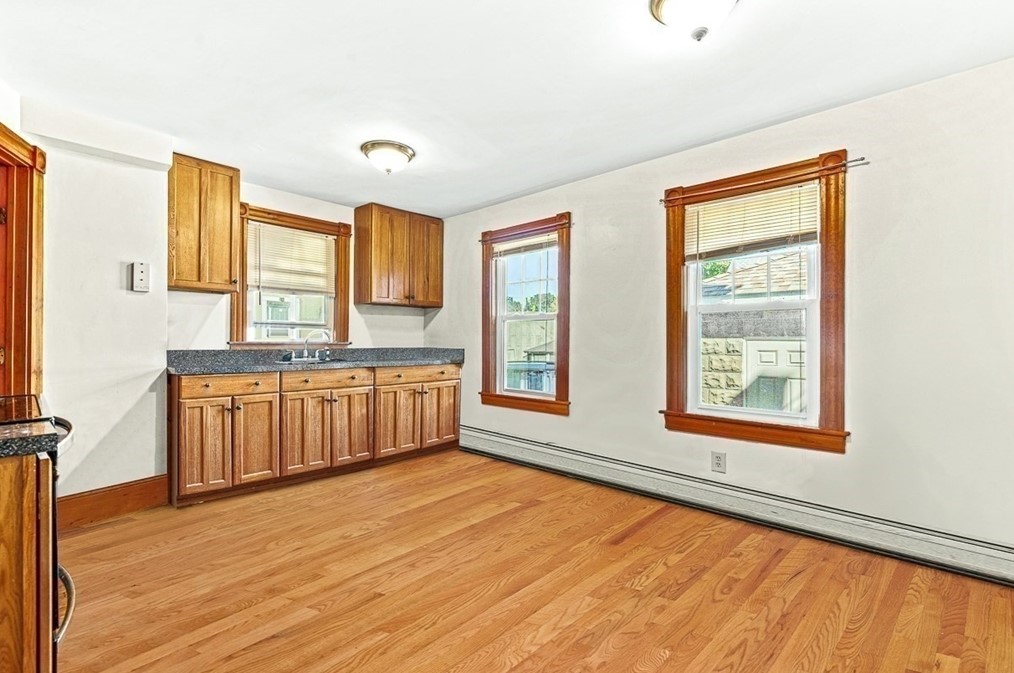 1011 Massachusetts Ave, Arlington MA 02476-4310 exterior