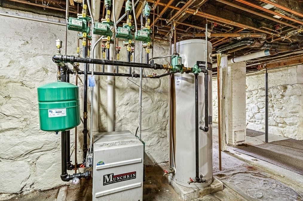 1011 Massachusetts Ave, Arlington MA 02476-4310 exterior